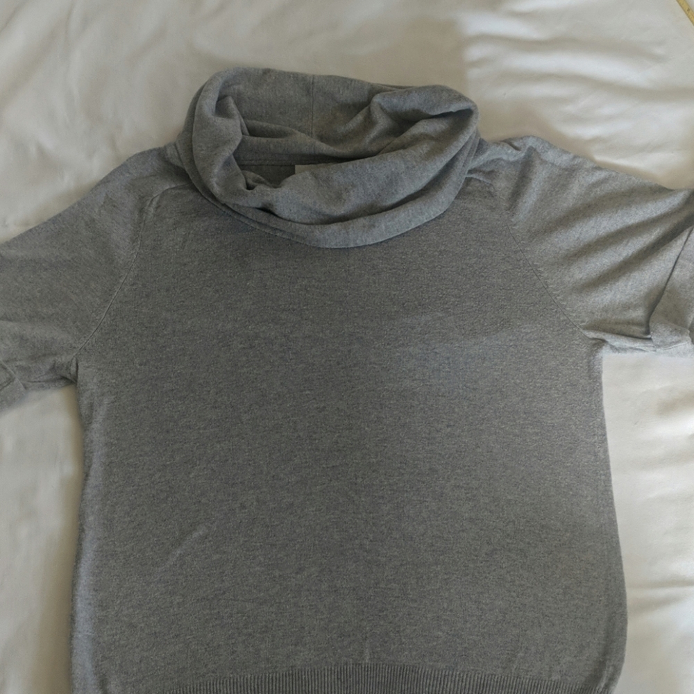 Loft short sleeve sweater